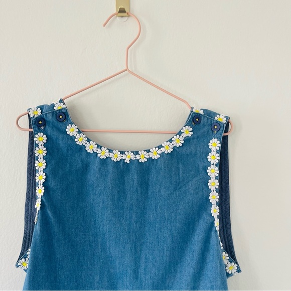 Mini Boden Chambray Daisy Peplum Top - Picture 2 of 4